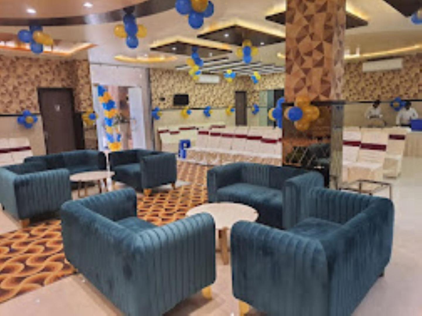 The Imperial Hotel And Convention Centre カーンプル エクステリア 写真